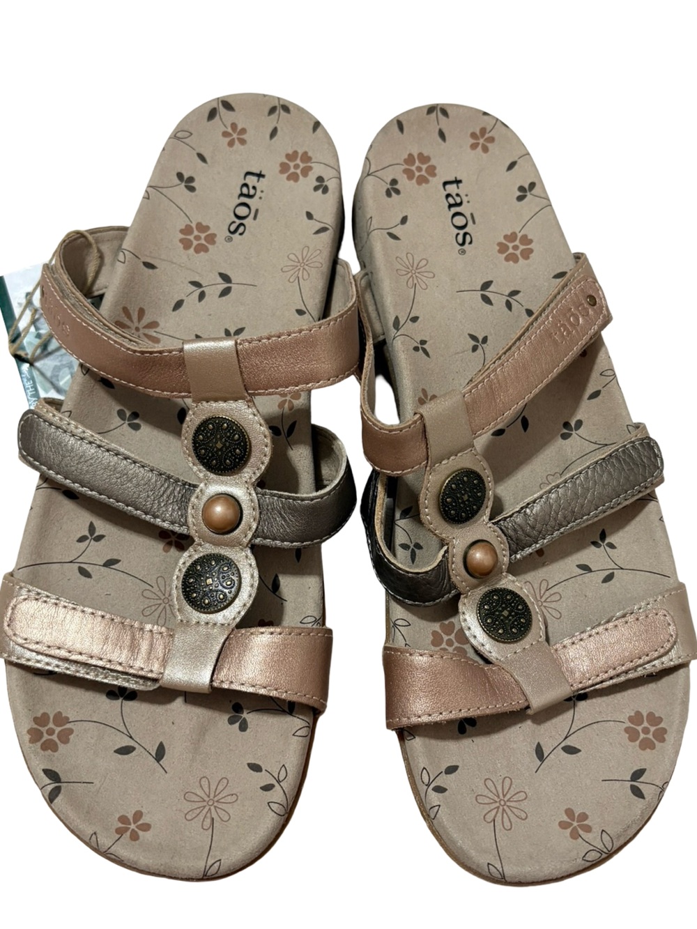 Taos Prize Metallic Multi Leather Comfort Sandals Size 11 BNWT